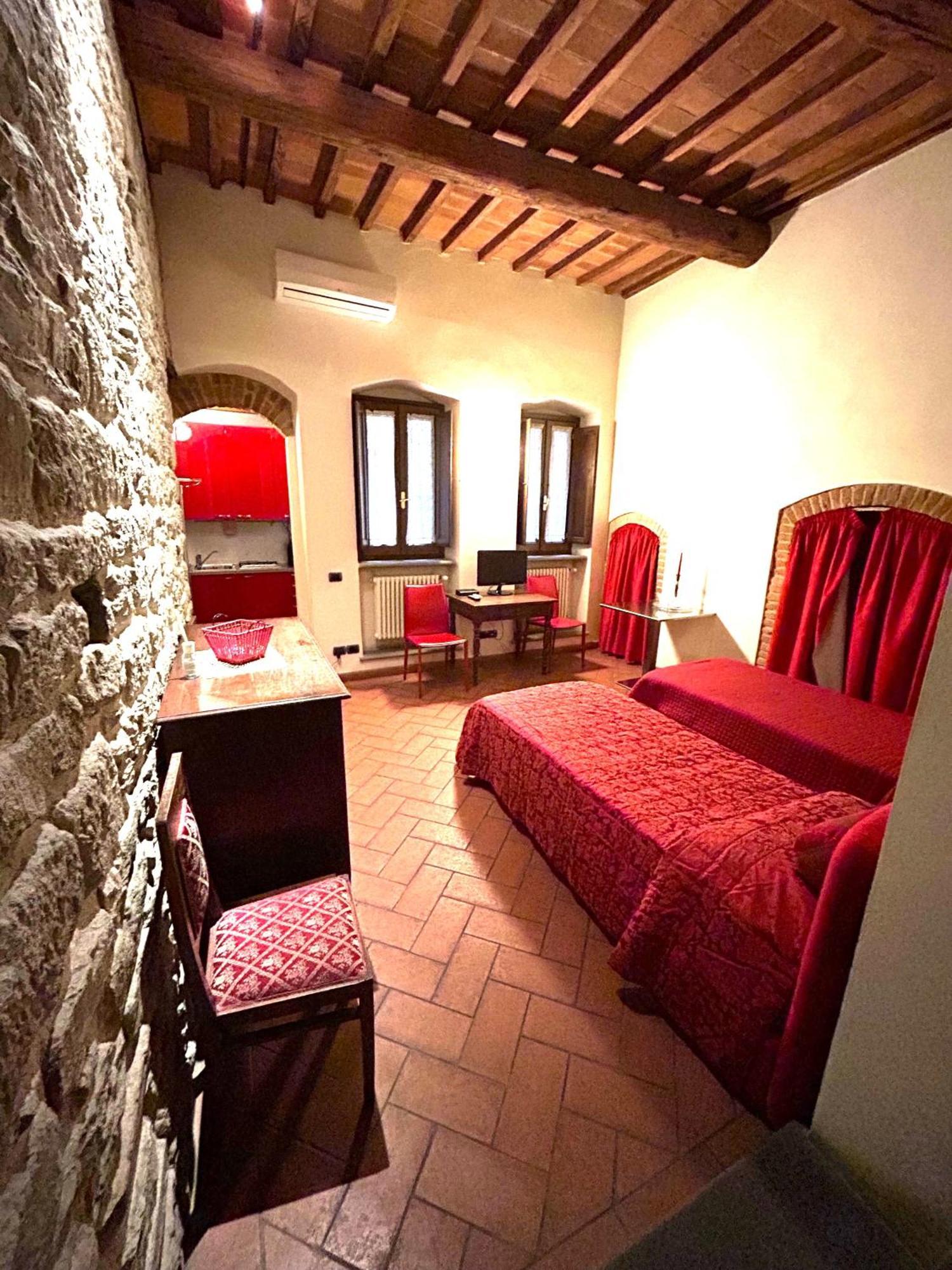 La Corte Del Re Suite & Rooms Arezzo Esterno foto